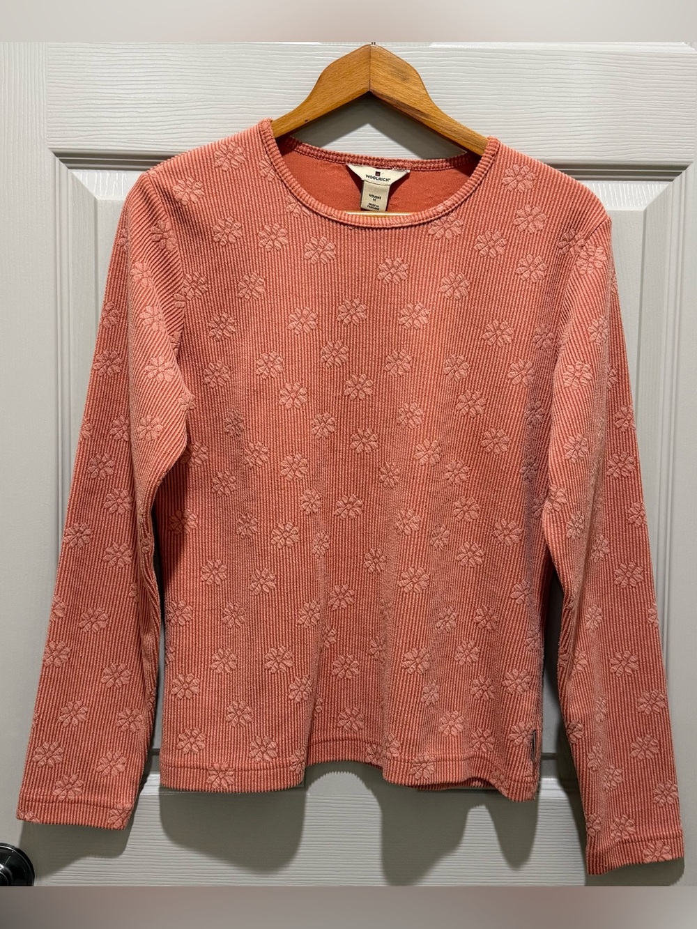 Woolrich Top Womens M Amberglow Orange Vintage Embossed Daisy Ribbed Knit⁠